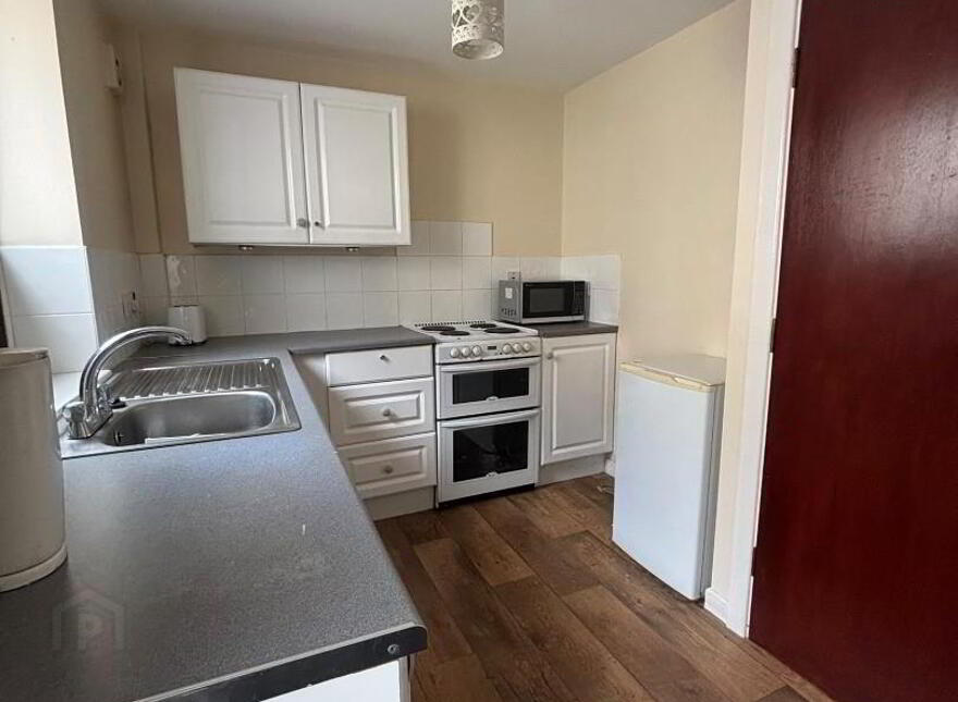 8A Bridge Street, Dromore, BT25 1AN