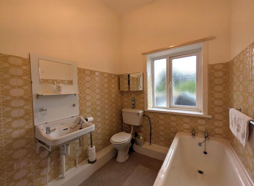 Church Street, Charlestown, F12E2N2