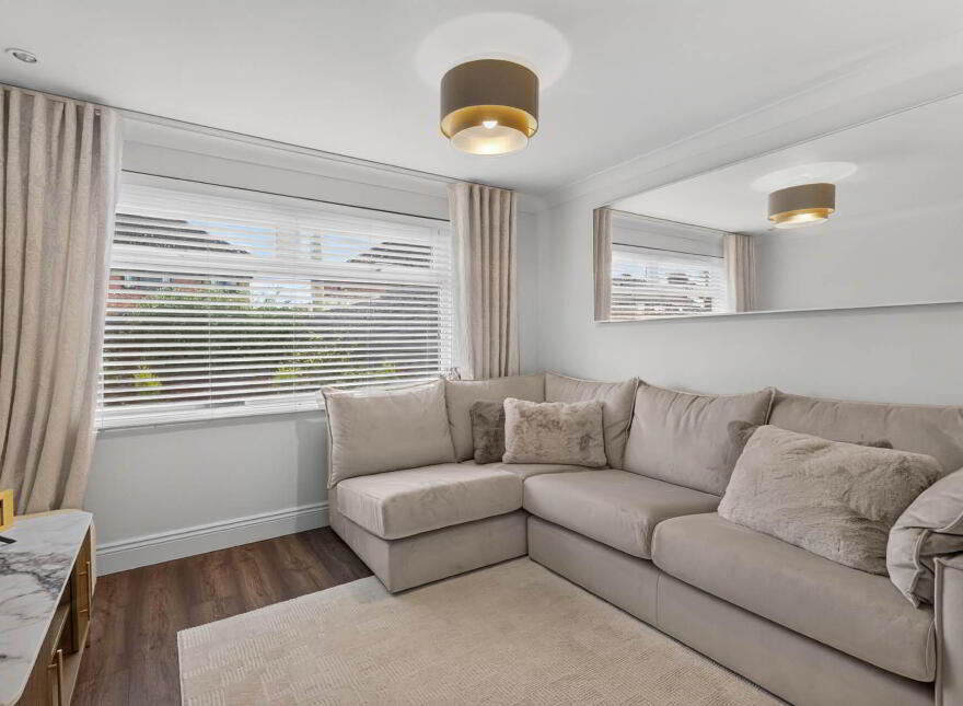23 Riverside Drive, Lisburn, BT27 4HE