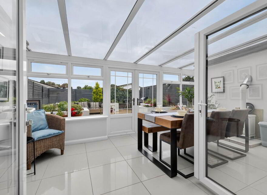 23 Riverside Drive, Lisburn, BT27 4HE
