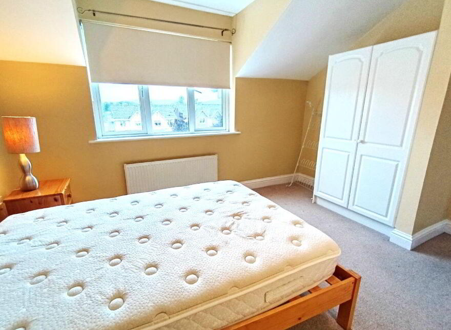 Carrig Midhe, Corbally