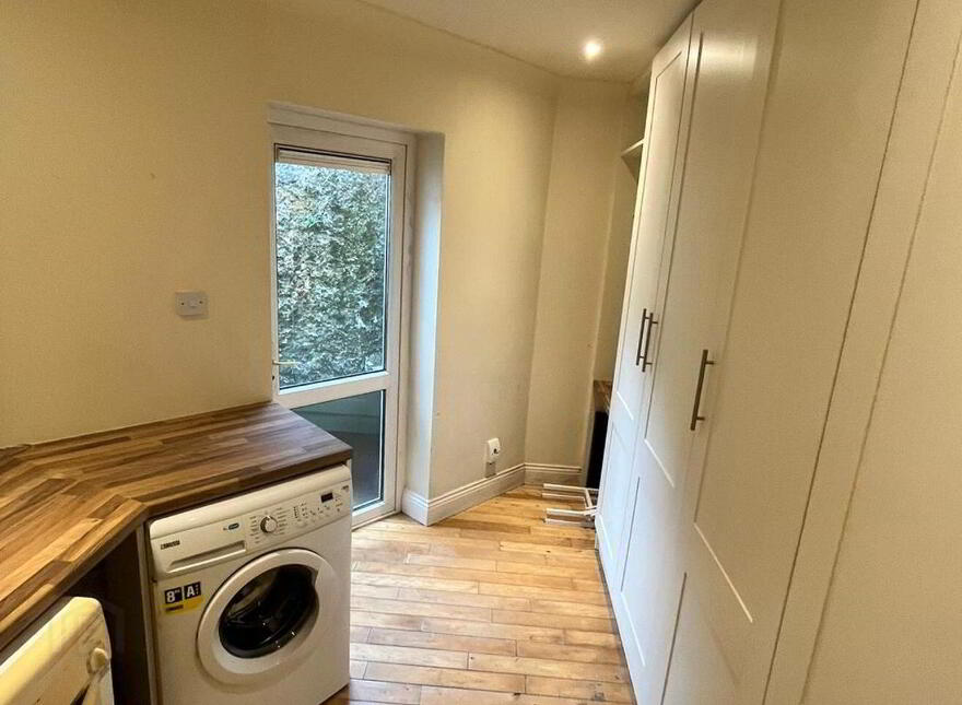 The Gables, Castle Avenue, Silversprings, T23D3H3