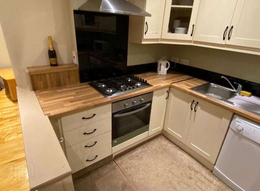 The Gables, Castle Avenue, Silversprings, T23D3H3