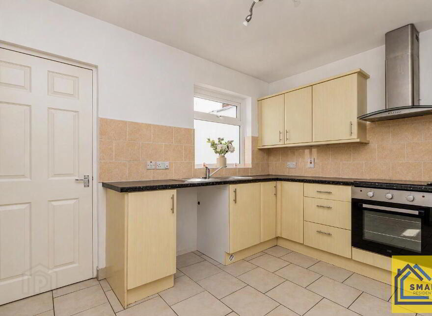 31 Lisavon Street, Belfast, BT4 1LG