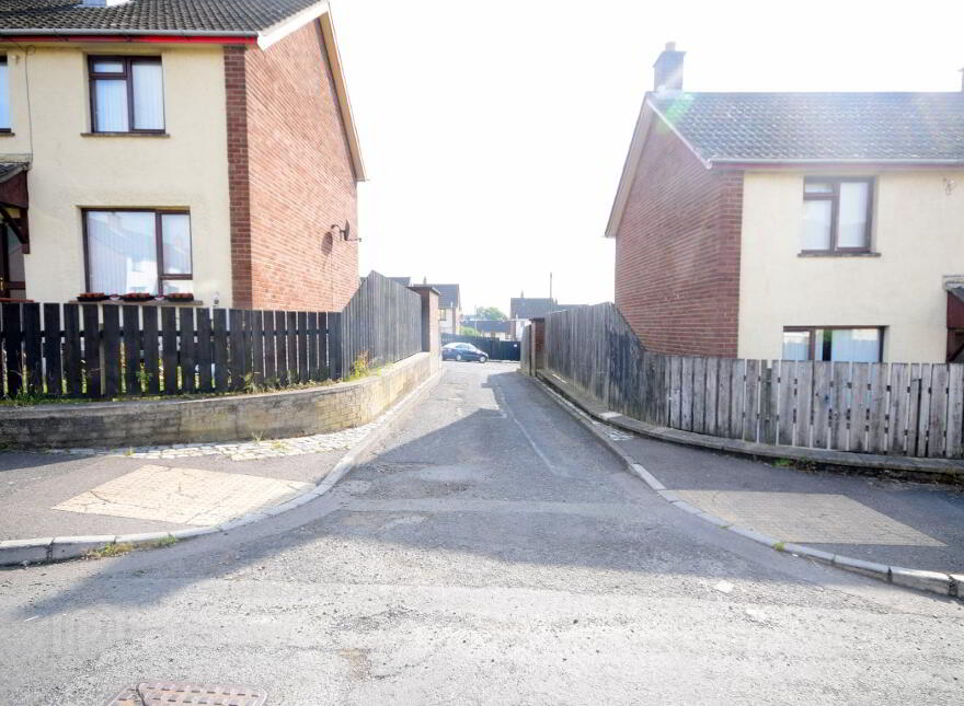 10 Enniskeen Avenue, Newtoanbbey, BT37 9HN