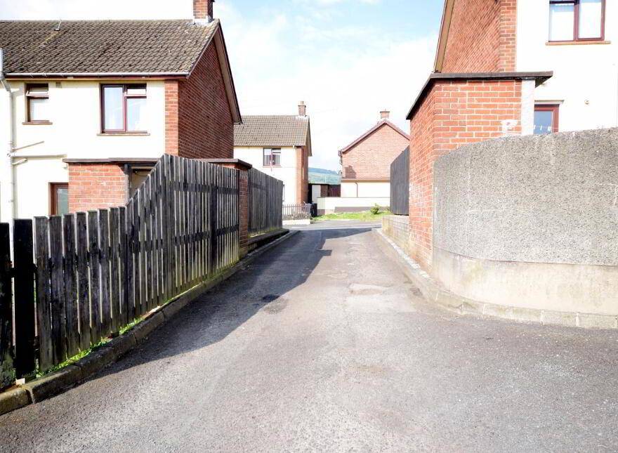 10 Enniskeen Avenue, Newtoanbbey, BT37 9HN