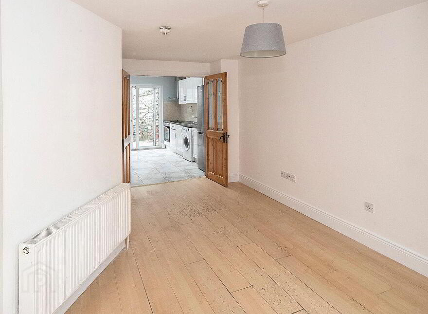 5 Fairlane, O'Connell St, Dungarvan, X35F426