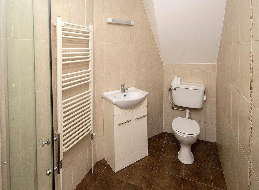 5 Fairlane, O'Connell St, Dungarvan, X35F426