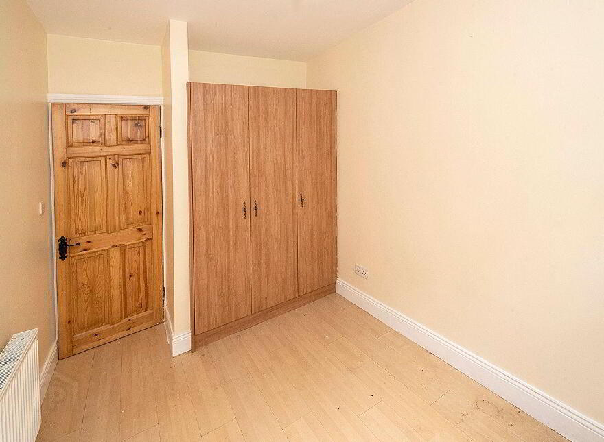 5 Fairlane, O'Connell St, Dungarvan, X35F426