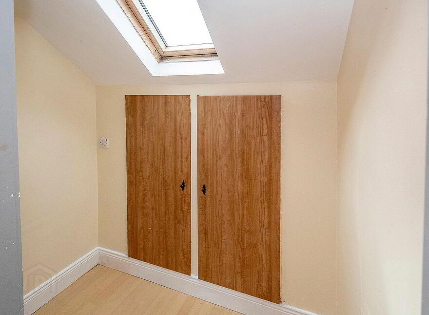5 Fairlane, O'Connell St, Dungarvan, X35F426