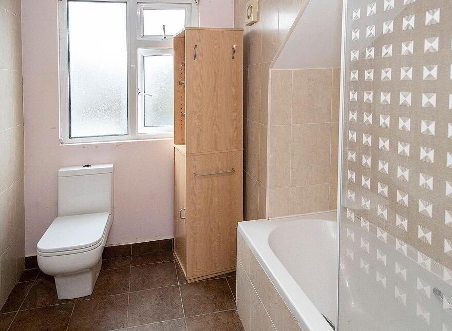 5 Fairlane, O'Connell St, Dungarvan, X35F426