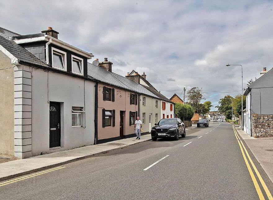 5 Fairlane, O'Connell St, Dungarvan, X35F426