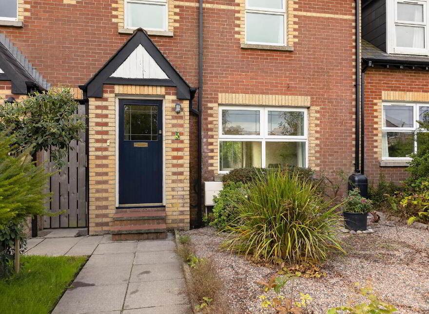 5 Railway Cottages, Bridge Road, Helen's Bay, BT19 1TE