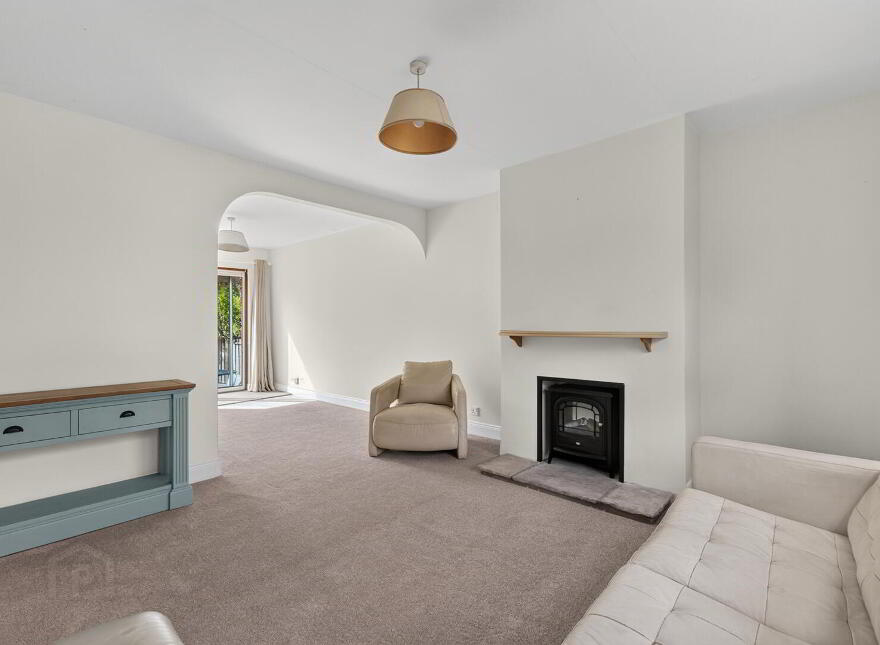 5 Railway Cottages, Bridge Road, Helen's Bay, BT19 1TE