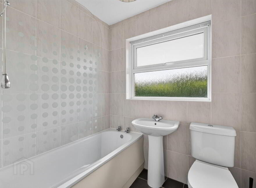 5 Railway Cottages, Bridge Road, Helen's Bay, BT19 1TE