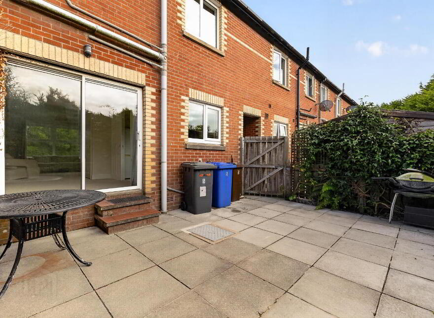 5 Railway Cottages, Bridge Road, Helen's Bay, BT19 1TE