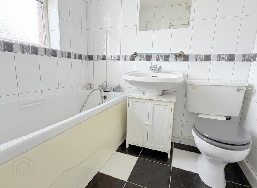 8 Upritchard Crescent, Bangor, BT19 7AU