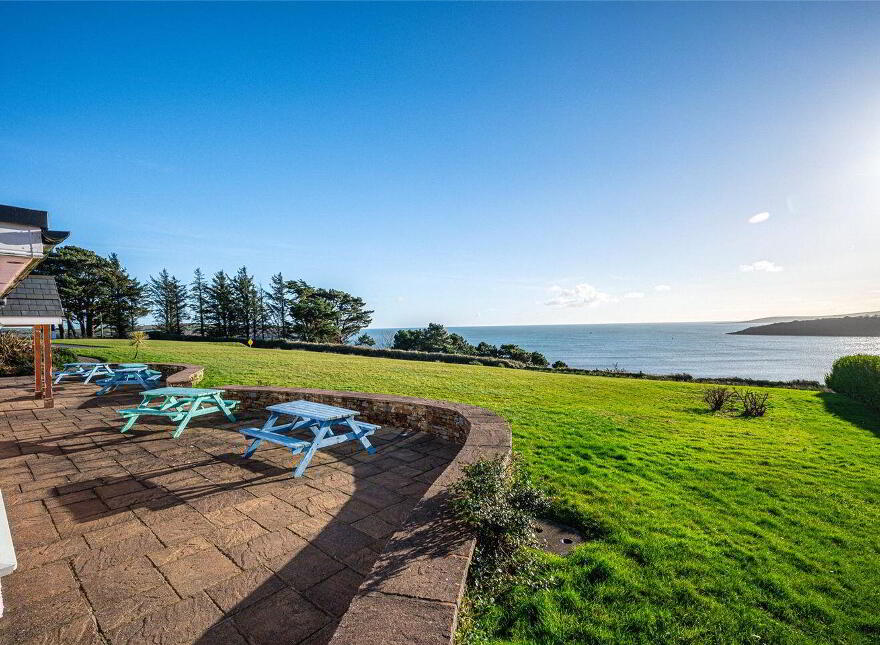 Sea House, Harbour View, Kilbrittain, P72HC79