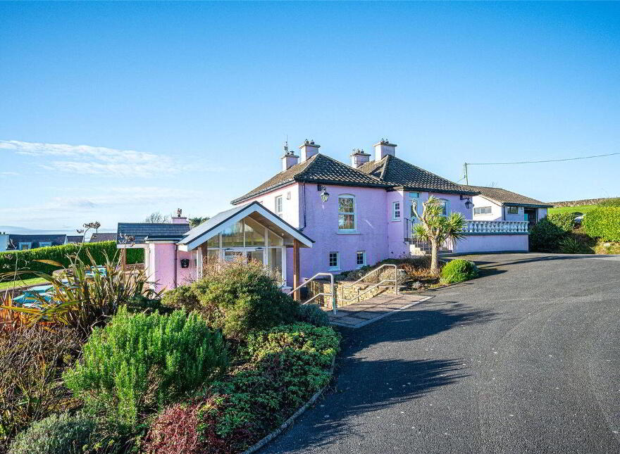 Sea House, Harbour View, Kilbrittain, P72HC79