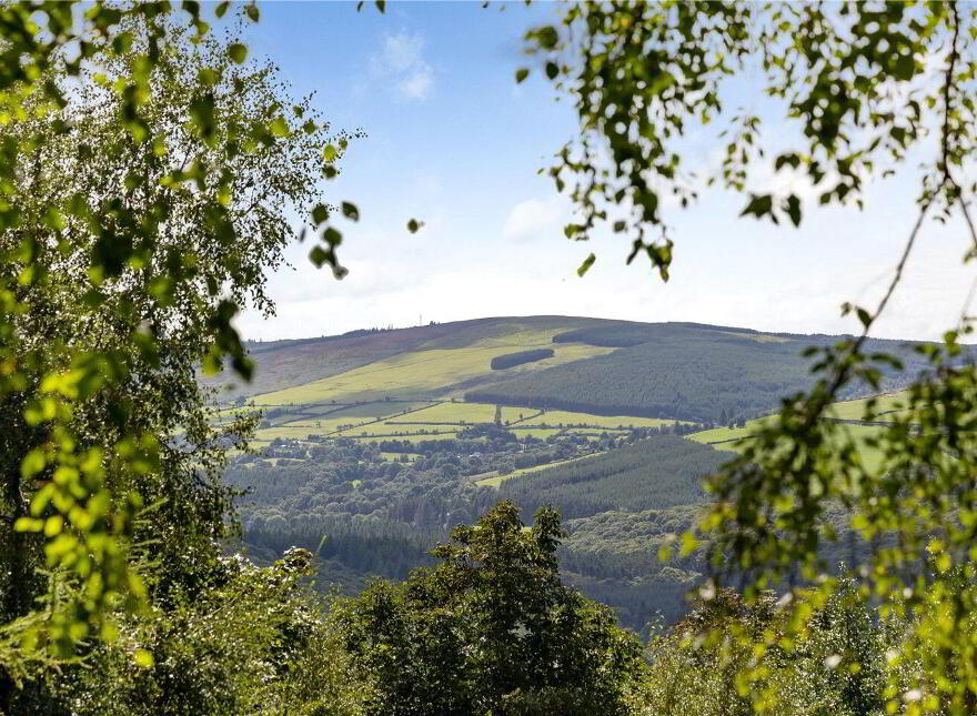Glendalough, Glendalough, A98DT86