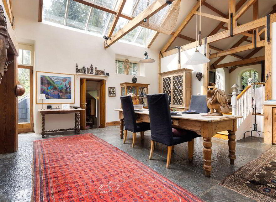 Glendalough, Glendalough, A98DT86