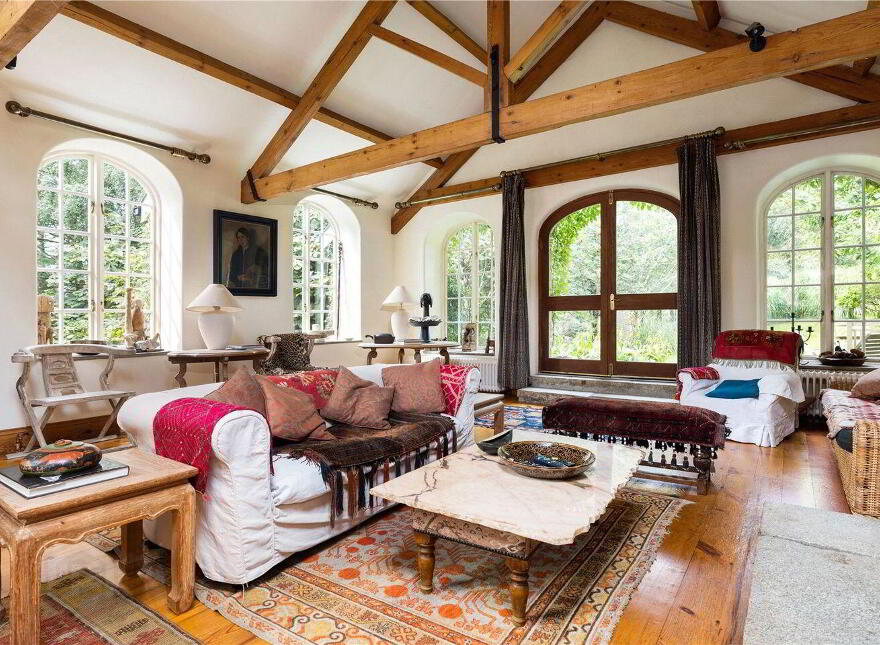 Glendalough, Glendalough, A98DT86