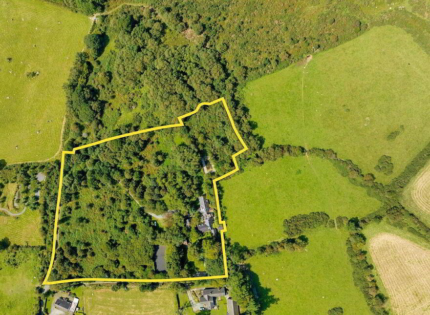 Glendalough, Glendalough, A98DT86