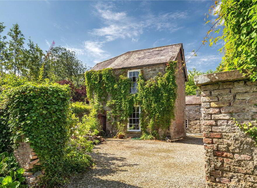 Claragh House, Ramelton, Ramelton, F92P5V6