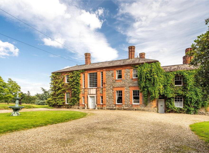 Claragh House, Ramelton, Ramelton, F92P5V6