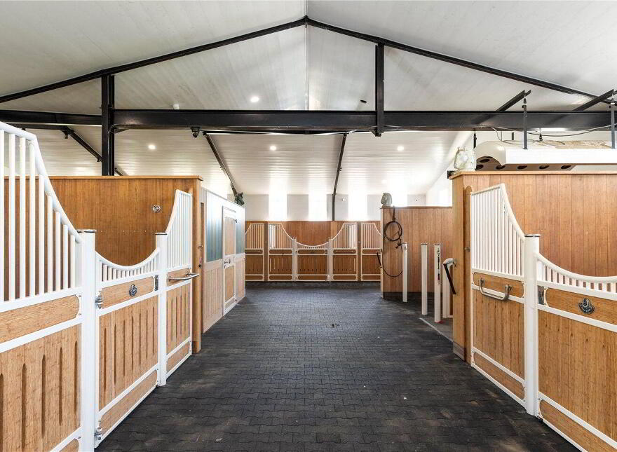 Hallowberry Lodge, Ballingate, Carnew, Y14AW67