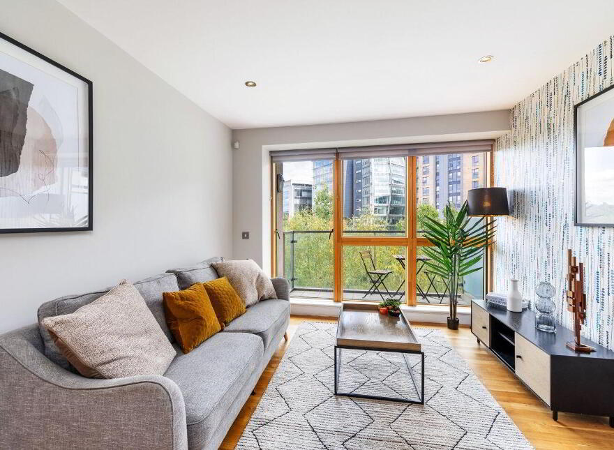 17 The Telford Building, Heuston South Quater, Saint John's Road West, Dublin 8, D08H927