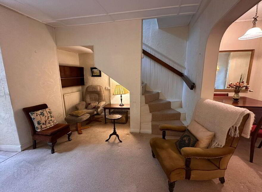 9 10 Bridge Street, Carrick-On-Suir, E32FH10