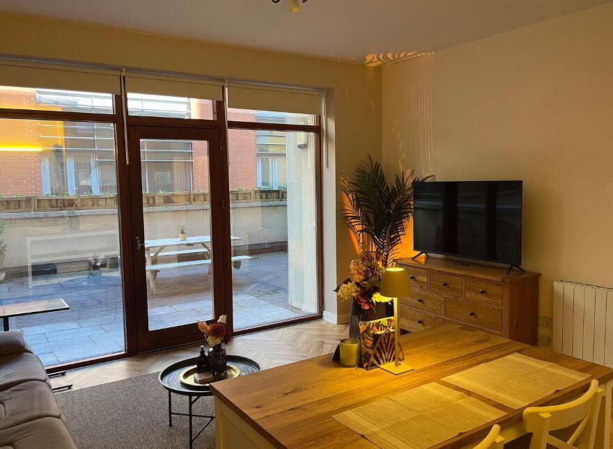 Apt 210, Castleforbes Square, Block E, Castleforbes Square, Dublin 1, D01VH99