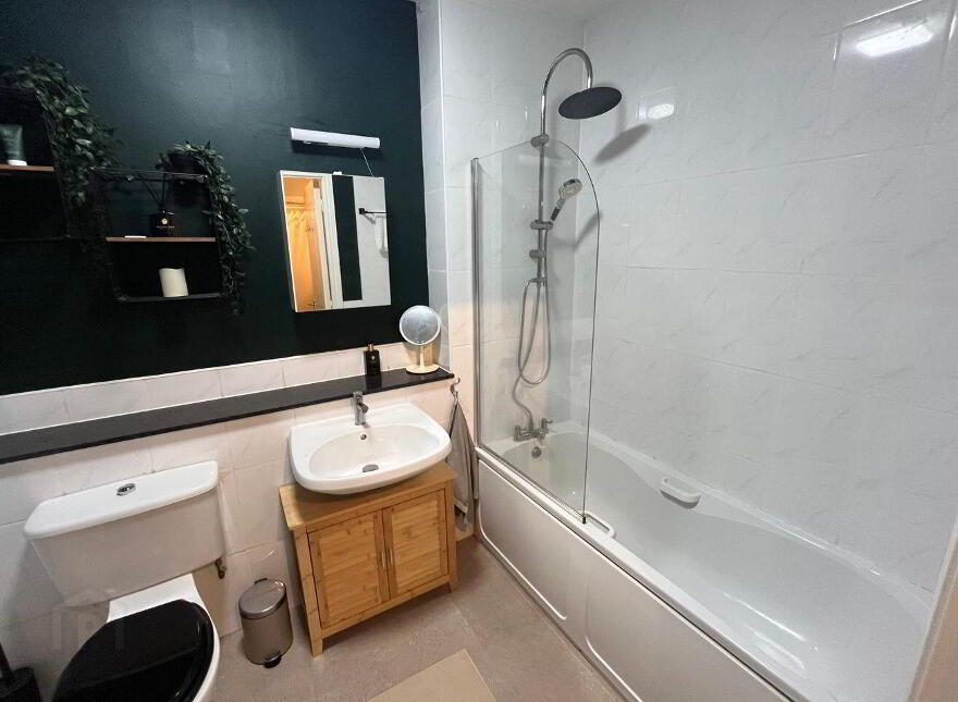 Apt 210, Castleforbes Square, Block E, Castleforbes Square, Dublin 1, D01VH99