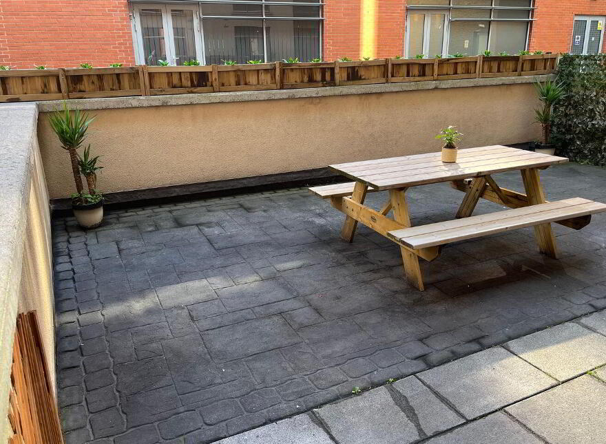 Apt 210, Castleforbes Square, Block E, Castleforbes Square, Dublin 1, D01VH99