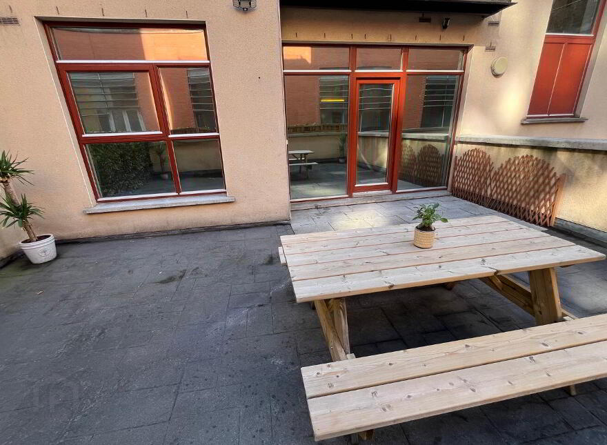 Apt 210, Castleforbes Square, Block E, Castleforbes Square, Dublin 1, D01VH99