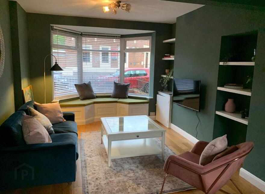 649 Lisburn Road, Belfast, BT9 7GT