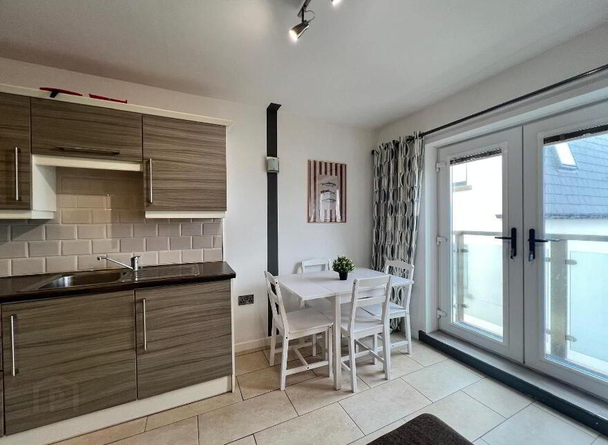 Apt 3, 40-42 Church Street, Portstewart, BT55 7AH