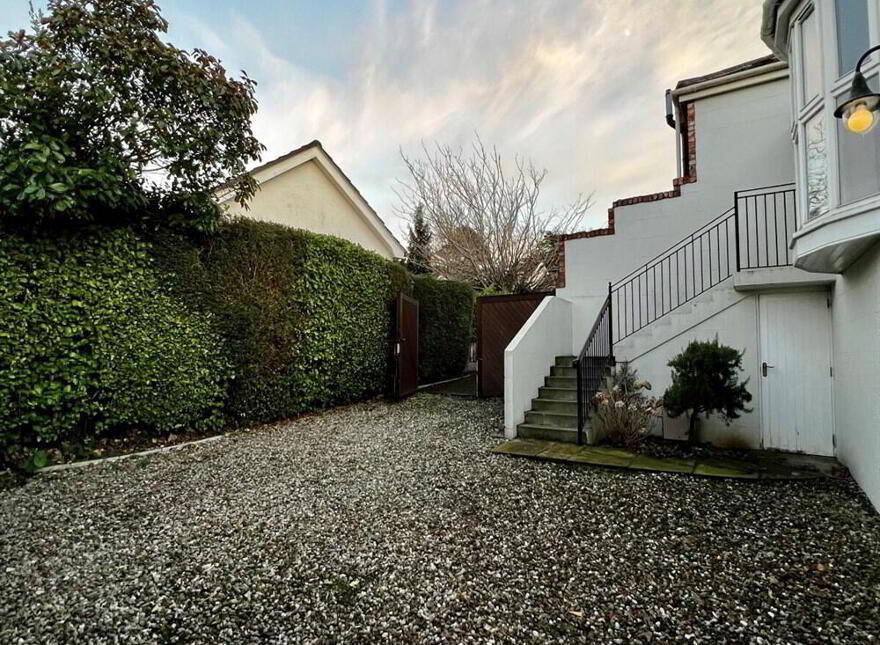 The Coach House, 1a The Close, Old Quay Road, Holywood, BT18 0AW