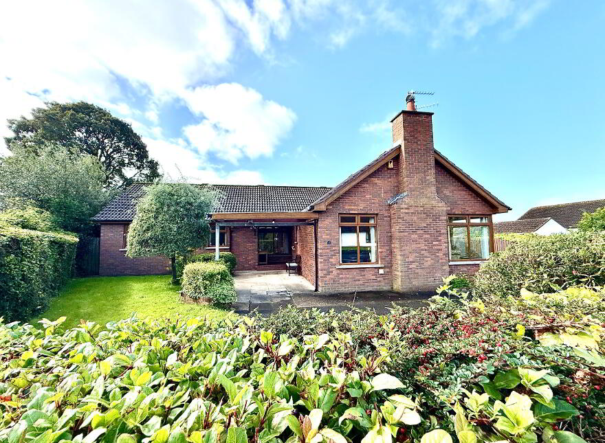 16 Dunnwood Park, Waterside, Derry, BT47 2NN