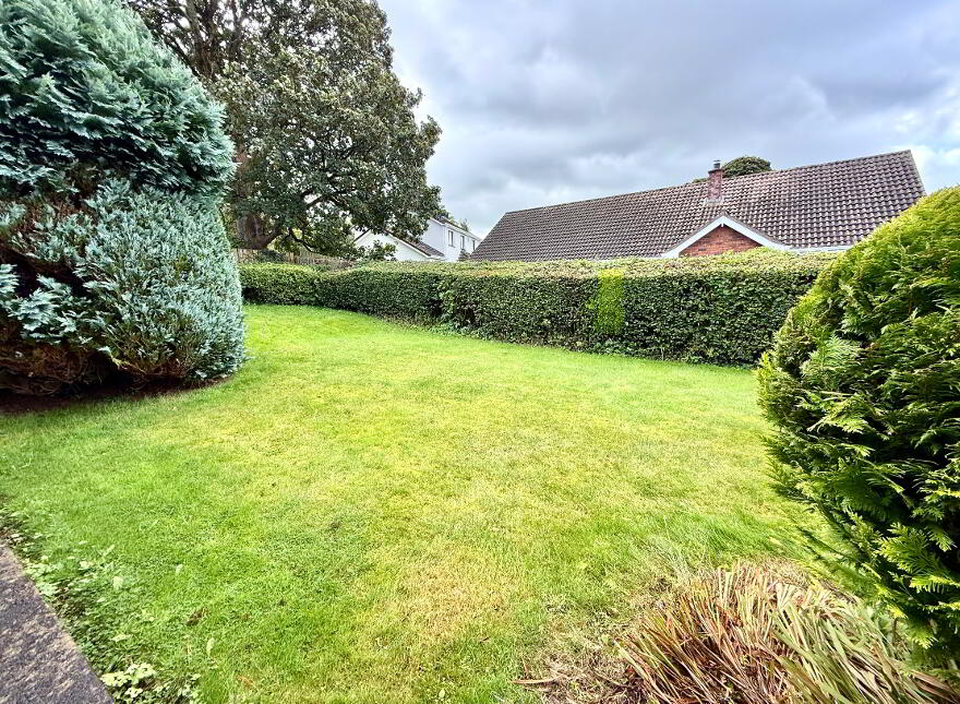 16 Dunnwood Park, Waterside, Derry, BT47 2NN