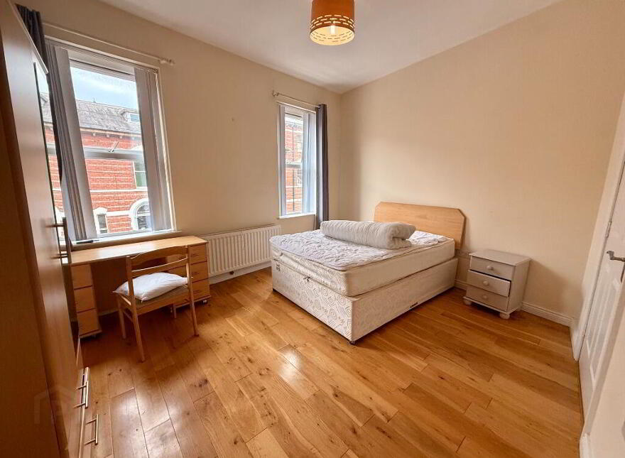 75 Fitzwilliam Street, Belfast, BT9 6AX