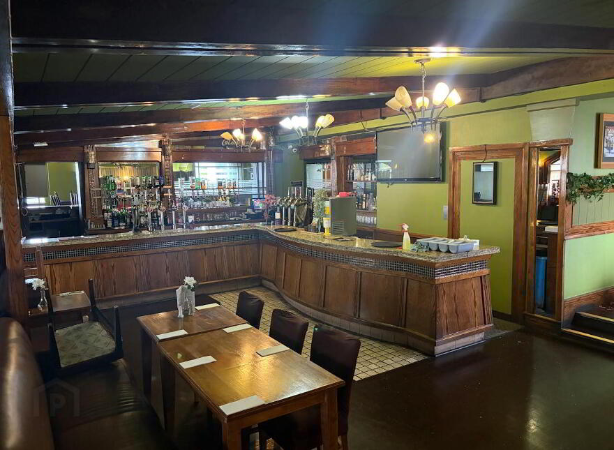 The Glenowen Inn, 108-112 Glen Road, Andersonstown, Belfast, BT11 8BH