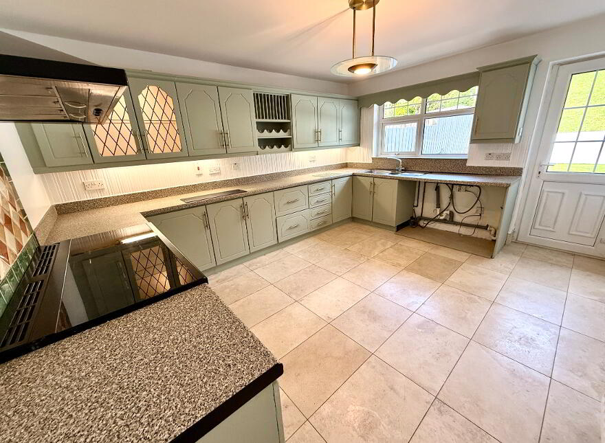 117 Hatmore Park, Derry, BT48 0QR