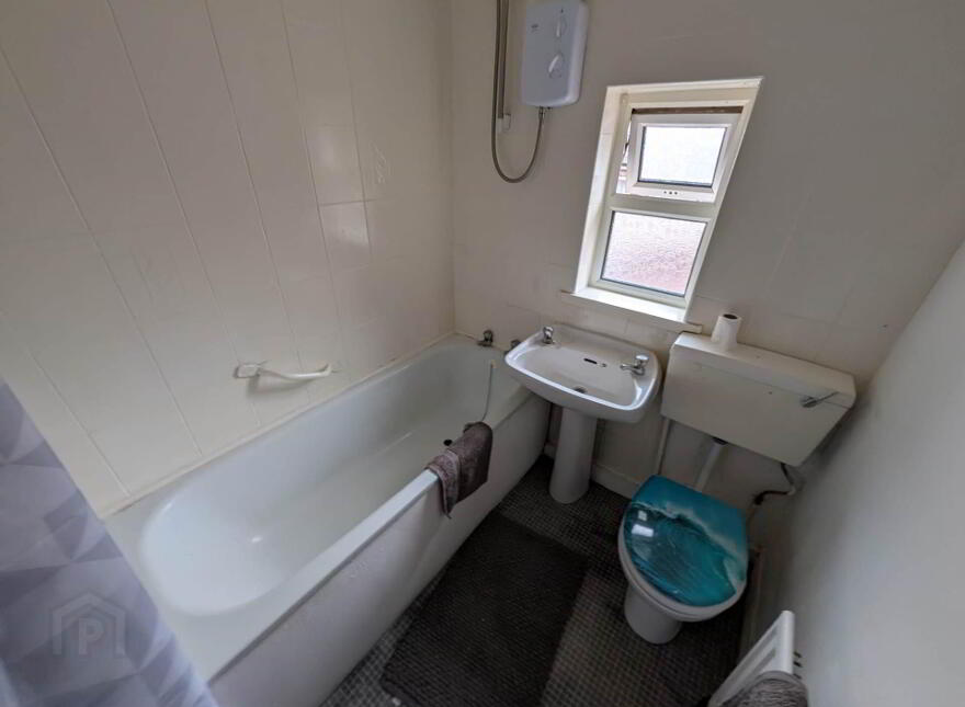 51 Stratford Gardens, Belfast, BT14 7NR