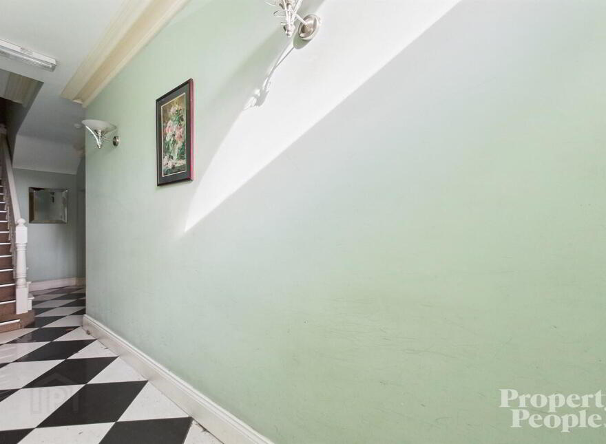 APT 3, 16 Glandore Avenue, Belfast, BT15 3FB