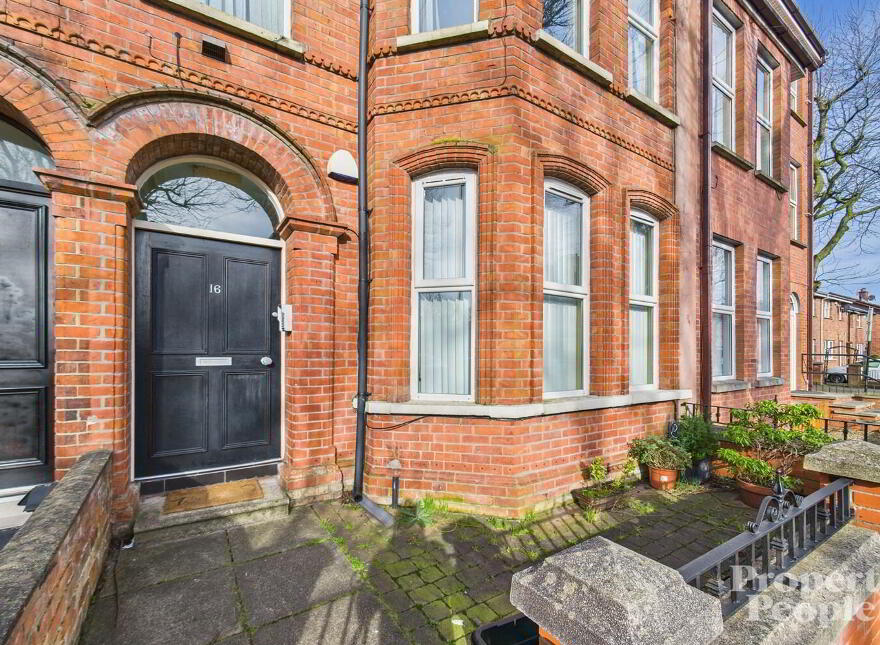 APT 3, 16 Glandore Avenue, Belfast, BT15 3FB