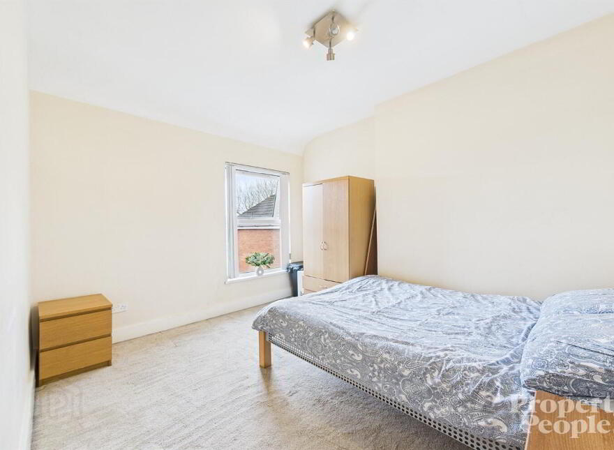 APT 3, 16 Glandore Avenue, Belfast, BT15 3FB