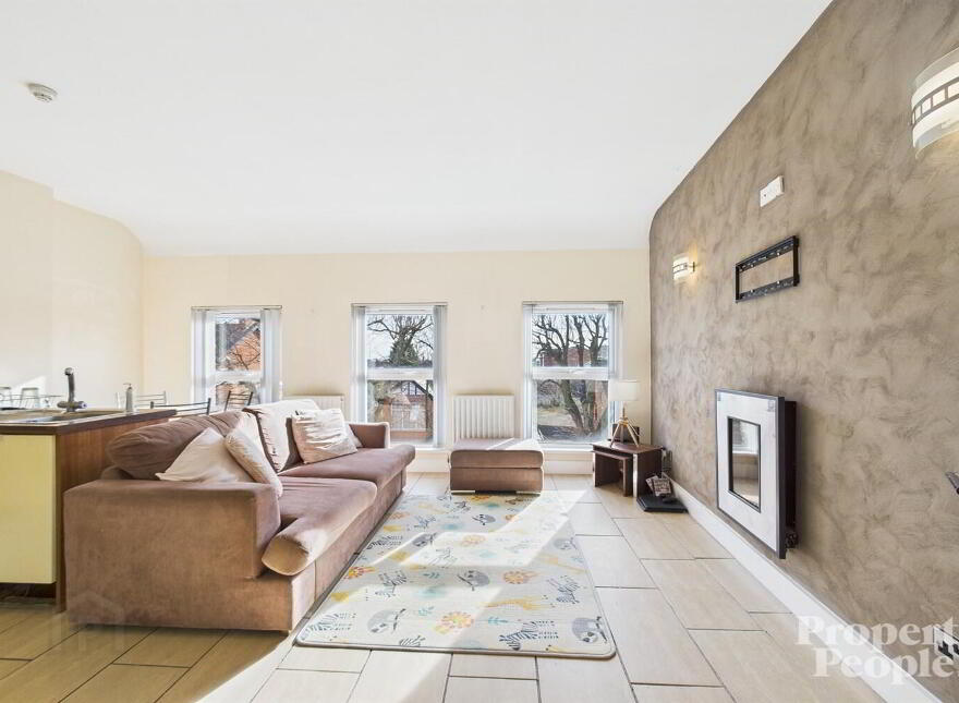 APT 3, 16 Glandore Avenue, Belfast, BT15 3FB