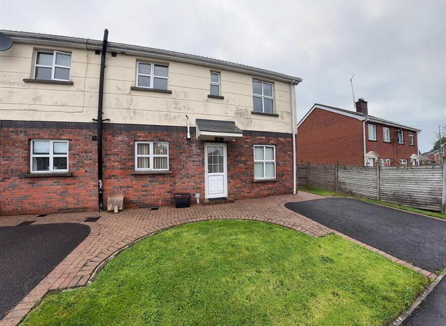 24C Muskett Gardens, Carryduff, Belfast, BT8 8QW photo